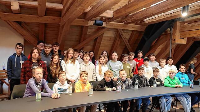 55 Löffinger Schüler vom Schulverbund des Kreisgymnasiums und der Hebelschule treffen sich zum Aktionstag Sie machen sich Gedanken, wie ...