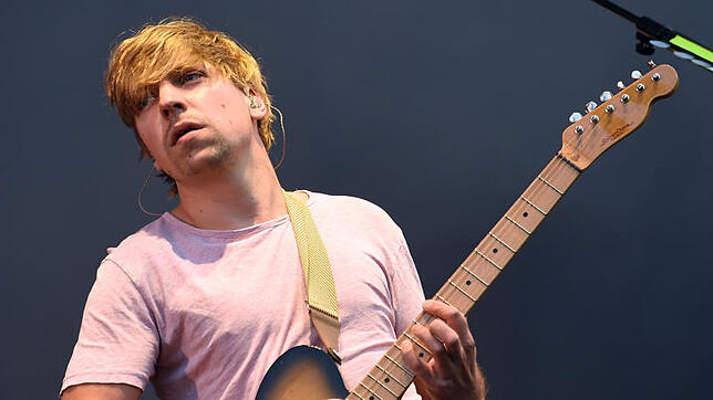 Der Sänger und Liedermacher Philipp Poisel bei seinem Auftritt auf dem Musikfestival Lollapalooza in Berlin im Jahr 2016.