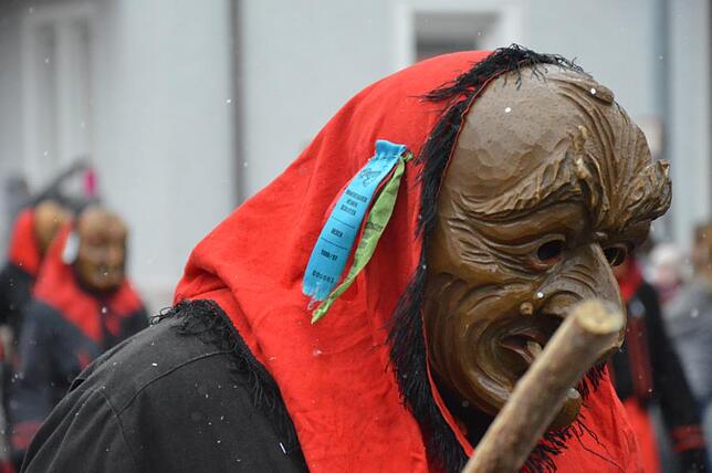 Bild 26: Bilder vom Narrensprung beim Ringtreffen des Alemannischen Narrenrings (Teil 2)