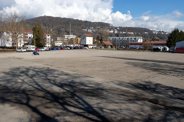 Der Festplatz an der Wutach ist die Hauptalternative zum nun gesperrten Parkplatz am Sulzerring. Sowohl am Samstag-, als auch am ...