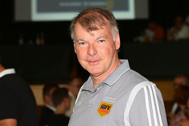 Änderungen beim Schiedsrichter-Soll: Über die beim Verbandstag zu beschließenden Änderungen informierte Bernhard Scherer die ...