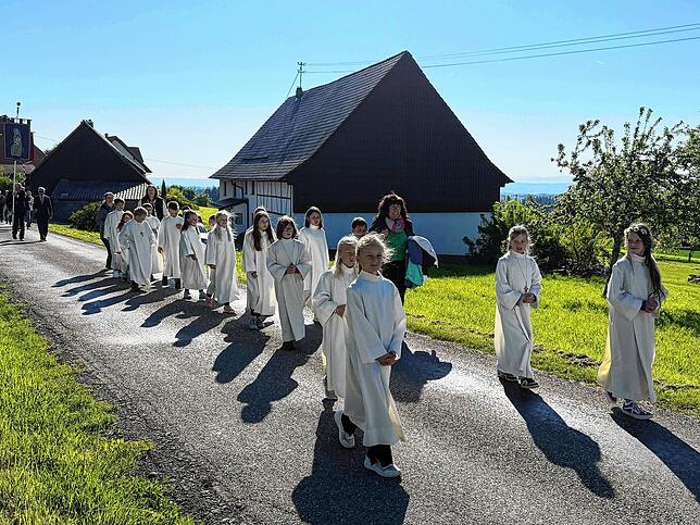 Bild 24: Zweihundert Reiter beim Limpacher Georgiritt