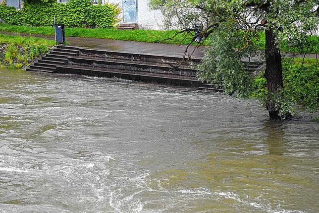 Der Rhein bei Bad Säckingen am 31. Mai 2024.