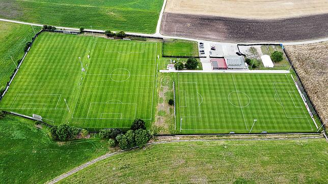 Die Anlage des SV Aasen ist ein wahres Schmuckstück und erfüllt selbst die Ansprüche von Fußball-Bundesligisten.