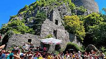 Vor zauberhafter Kulisse genossen die Besucher des Burgfestes 2022 beste Unterhaltung bei viel Musik und Kleinkunst. In diesem Jahr soll ...