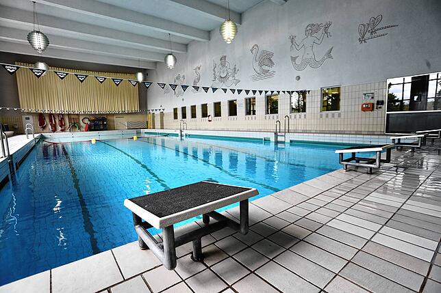Laut Stadt Konstanz erfüllt das Hallenbad am Seerhein alle Normen für den öffentlichen Badebetrieb und somit auch die Voraussetzungen ...