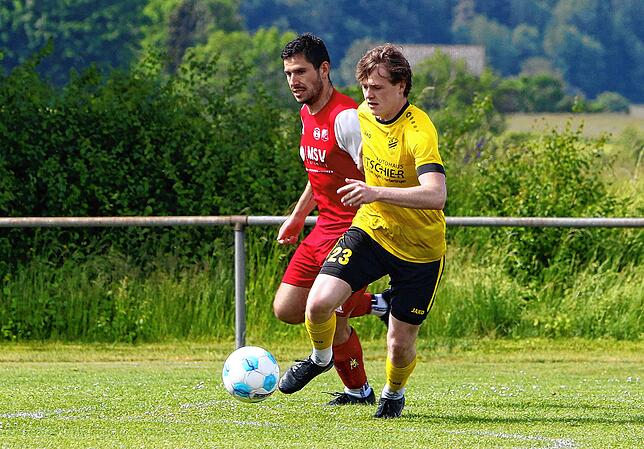 Bild 23: Der SV Denkingen ist Meister und steigt in die Landesliga auf. Wir waren mit der Kamera dabei!