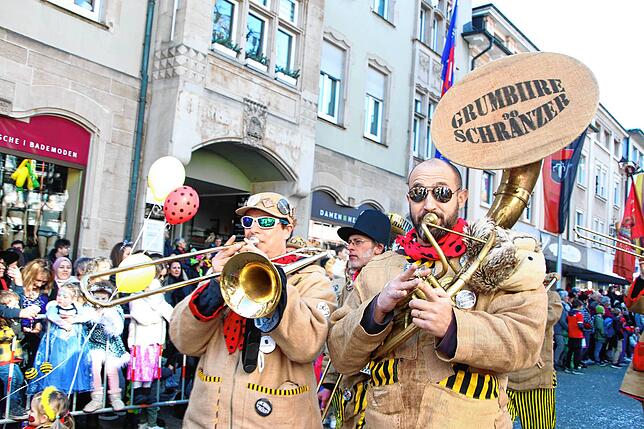Bild 9: So schön ist der Umzug am Fasnachtsmontag in Bad Säckingen