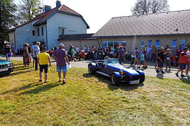 Bild 31: Sommerfest mit Oldtimertreffen MV Heimatklang Hütten