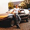 Daumen hoch für den allerersten eigenen Wagen: Jürgen Erndle aus Donaueschingen und sein Mitsubishi Colt.
