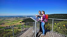 Bild : Unterwegs vom Klettgau nach Randen: Entdecken Sie das Blauburgunderland und sichern Sie sich Ihre Wanderkarte