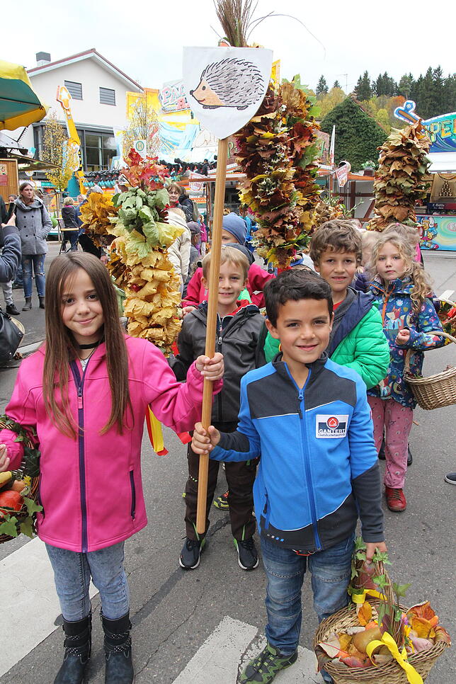 Bild 5: Viel los am Kilbigmontag in Bräunlingen