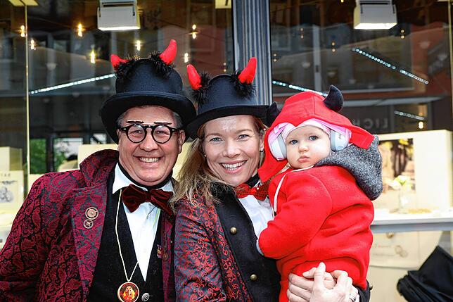 Bild 24: Ho Narro! Die Straßenfasnacht in der Konstanzer Altstadt ist in vollem Gang