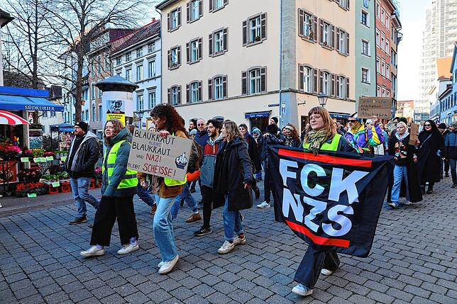 Bild 23: Demo vom Herosé-Park bis zum Stadtgarten: Konstanz geht auf die Straße – wir haben die Bilder!