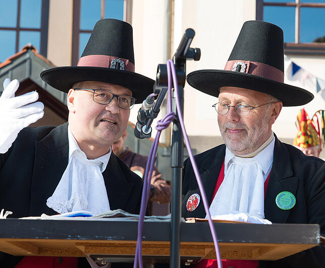 Ratsschreiber Matthias Röhrenbach und Narrenbürgermeister Hubert Lehle.