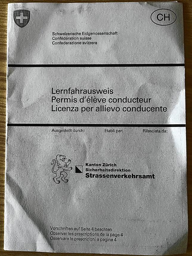 Den Lernfahrausweis sollte man bei Lernfahrten immer dabei haben, hier der Lernfahrausweis von Auto Christian Wiesenberg.