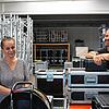 Cornelia und Markus Käfer in der Halle ihrer Veranstaltungstechnikfirma Käfer PA im alten Seemanngebäude auf der Schwenninger Steig.