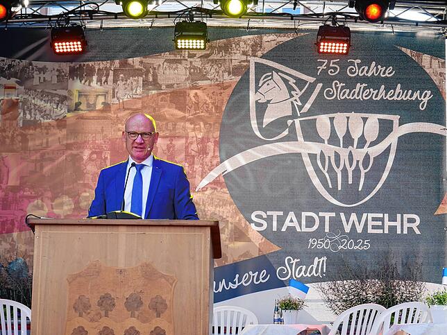 Bild 33: Bilder vom Fest anlässlich des 75. Jubiläums der Stadterhebung Wehrs