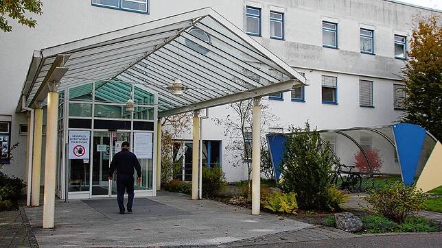 Für das Krankenhaus Pfullendorf bleibt es auch nach dem Zweitgutachten des medizinischen Konzepts bei der Schließungsempfehlung. Die ...