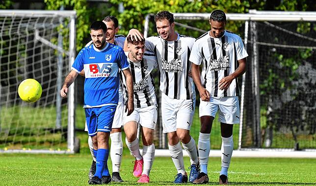 Bild 36: FC Erzingen gewinnt 4:3 beim FC Wittlingen &ndash; und wir haben Bilder!