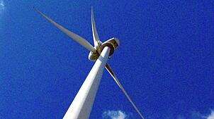 Windräder wie dieses in Bonndorf könnten auch im Hotzenwald errichtet werden. Erste Nutzungsverträge in Rickenbach sind unterzeichnet. ...