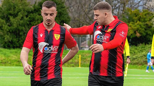 Ratlos: Antonio Fischer (rechts) und Arianit Tasaholli &ndash; hier ein Archivbild &ndash; vom FSV Rheinfelden können die 2:3-Niederlage ...