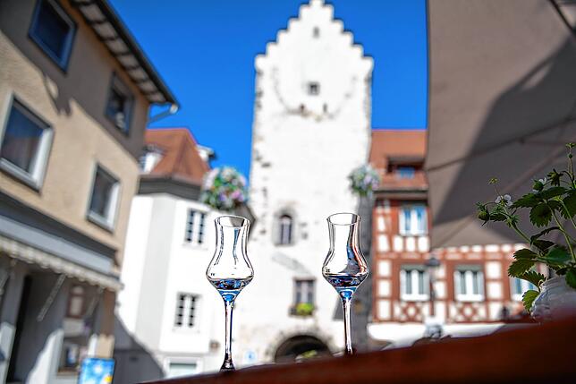 Bei Markdorf Spirits dreht sich alles um das Thema Spirituosen. Regionale Brenner präsentieren ihre Produkte, die Besucher dürfen kosten.