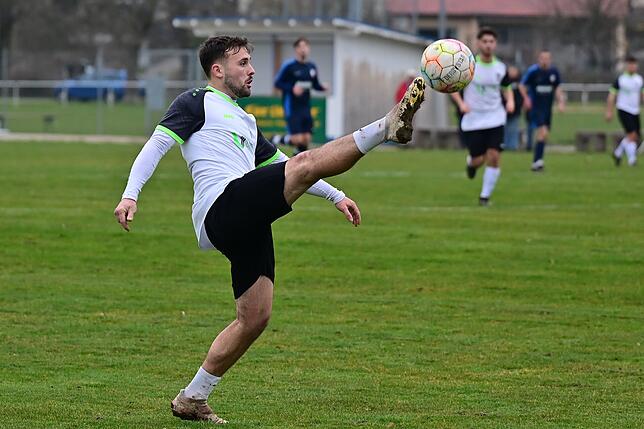 Bild 11: FC Hauingen besiegt den VfB Waldshut mit 3:0 – und wir haben Fotos!