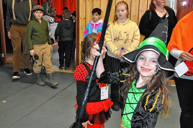 Bild 27: Viel Spaß beim Kinderball in Leimbach