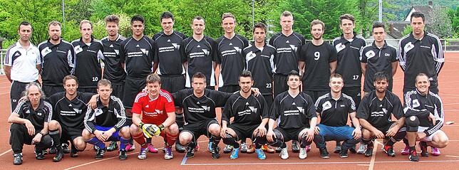 Souveräner Meister 2013: Der SV 08 Laufenburg holte sich mit bisher unerreichten 79 Punkten den Bezirksliga-Titel mit dieser Mannschaft. ...