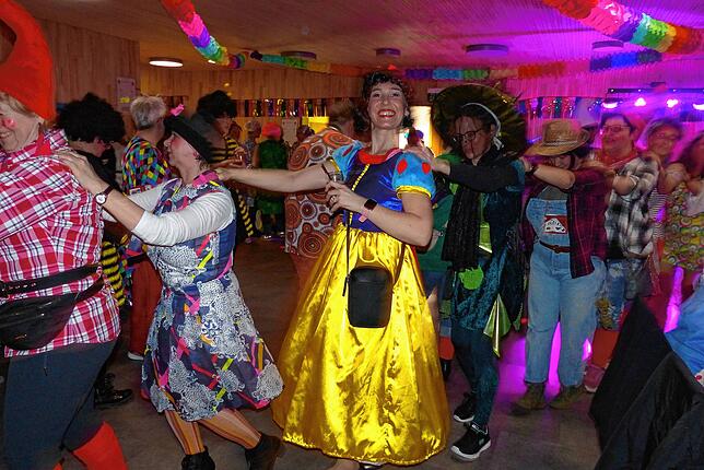 Wiiberfasnacht in Hürrlingen.
