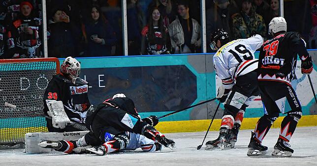 Bild 15: EHC Herrischried unterliegt Meister HC Fischbach Göslikon mit 0:10 – und wir haben Bilder