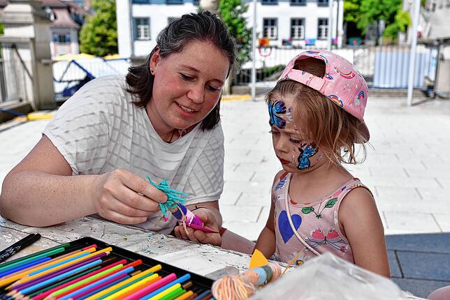 Bild 10: Donauquellfest in Donaueschingen: Pralle Sonne, gute Laune, Bierkultur.