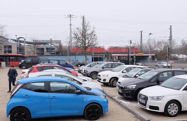 Das Conti-Areal wird bis auf weiteres zum Parkplatz.