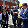 Nach den Protesten um die Entlassung von zwei FSJlern in Allensbach ist es zum versprochenen Gespräch zwischen Bürgermeister Stefan ...