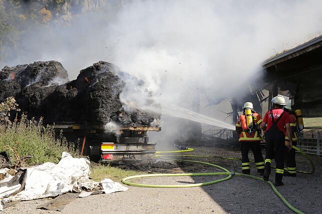 Bild 15: Bilder vom Brand eines Hof-Gebäudes auf dem Hohentwiel