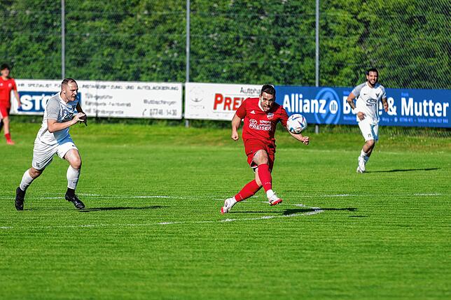 Bild 49: SV Eggingen und TuS Stetten II trennen sich 2:2 im ersten Abstiegsspiel – und wir haben Fotos!