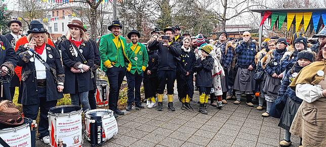 Bild 29: Ausnahmezustand in Wutöschingen: Der Rathaus-Sturm am schmutzigen Dunschtig in Bildern