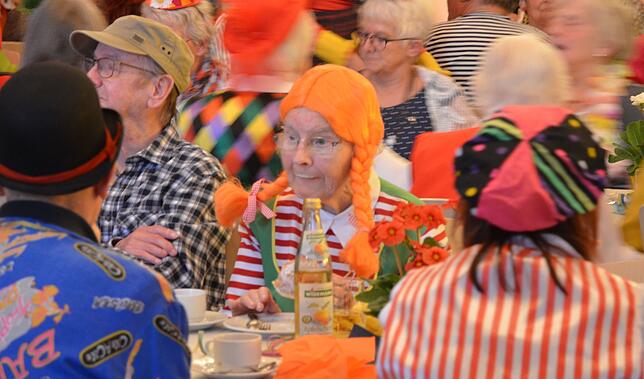 Bild 10: Bilder von der bunten Fasnacht für Senioren in der Stadthalle