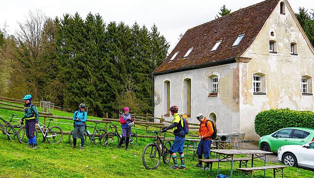 In Weppach endet die Escape-Tour. Am und im Kirchlein sind zwei Fragen zu beantworten.