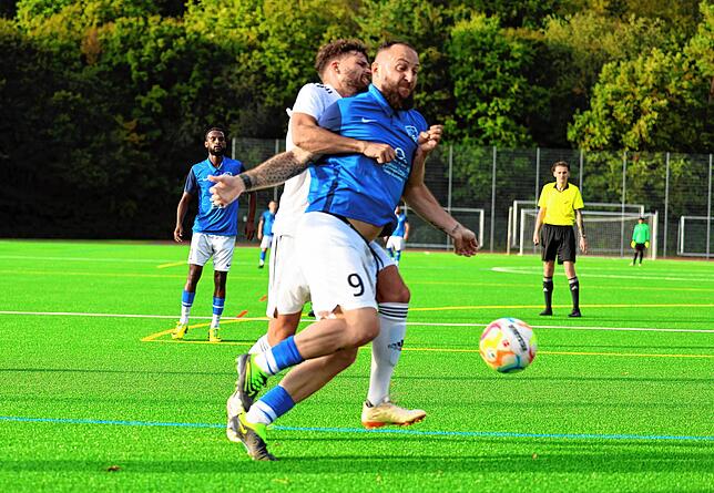Bild 13: Die besten Bilder der Bezirksliga-Partie zwischen Konstanz-Egg und Hilzingen.