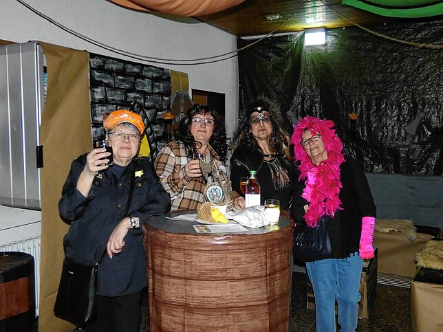 Bild 31: Wiiberfasnacht in Altenburg: So feiert die Stadt ausgelassen und bunt!