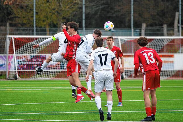 Bild 6: Spvgg Wutöschingen II siegt 3:1 gegen SG Lottstetten/Altenburg – und wir haben Fotos!