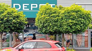 Blick auf die Depot-Filiale im Laufenpark in Laufenburg. Hier wird im Herbrt die Buchhandelskette Osiander eine Filiale eröffnen.
