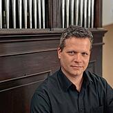 Andreas Jetter blickt erfreut auf den Auftritt in Aach. Er will ein farbenreiches, nicht allzu langes Programm mit Werken von Bach, ...