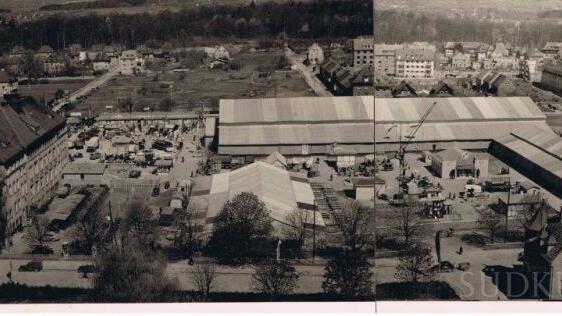 Dieses Bild von 1952 zeigt das IBO-Gelände zwischen Pestalozzi-Schule rechts und Realschule (heute Altbau GZG) links.