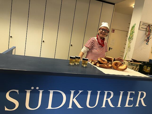 Bild 3: LIVE-BLOG zum Nachlesen &ndash; Bilder, Videos, Zünfte: So närrisch war die Fastnacht im SÜDKURIER-Stüble