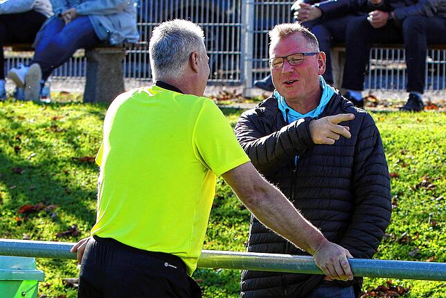 Bild 16: Spannendes, torreiches Duell zwischen TSV Aach-Linz und SV Mühlhausen. Wir haben die besten Bilder!