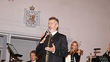 Oswald Sattler kam mit hervorragender Stimme und einer christlichen Botschaft nach Krauchenwies.