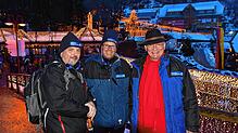 Die Weihnachtszauber-Macher Rainer Huber (von links) und Thomas Weisser – hier zusammen mit Bürgermeister Gallus Strobel – hören auf. ...